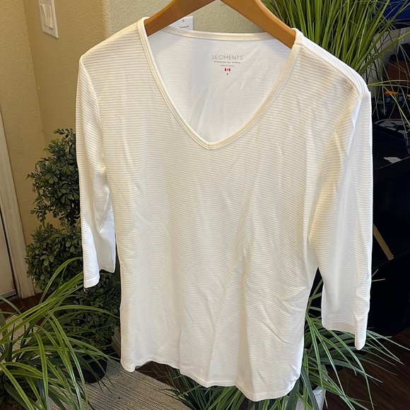 SEG’MENT Tops - SegMents Women's 3/4 Sleeve V-Neck Shirt Size Small